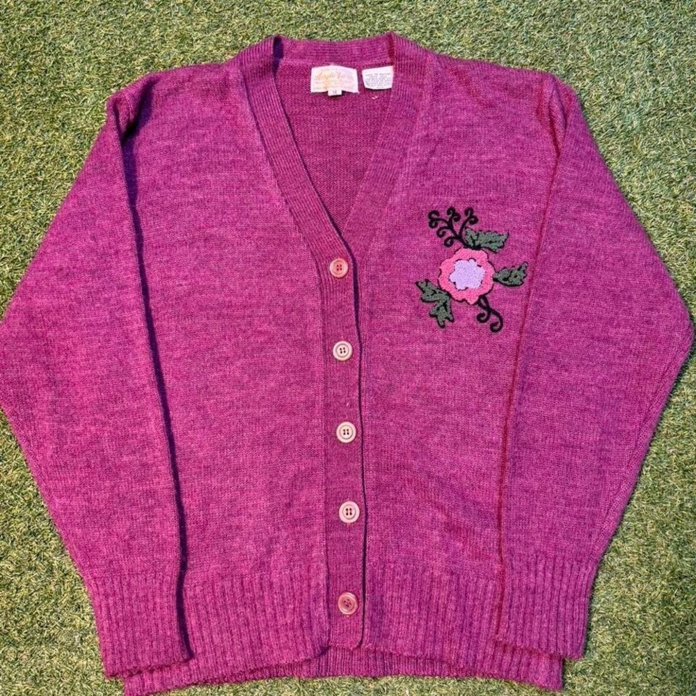 Vintage Acrylic Knit Sweater (M)